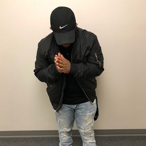 Meet your Posher, Alphonso